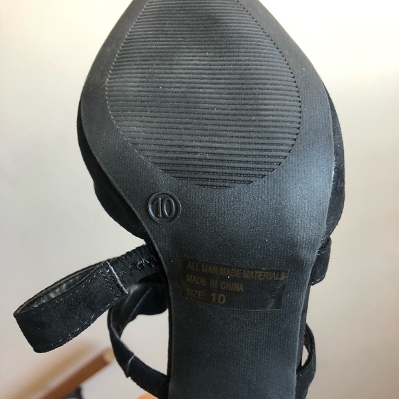 Suede lace up heels - Picture 7 of 7